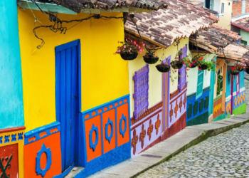 Served a Protection Order in Colombia? What the Notice Means